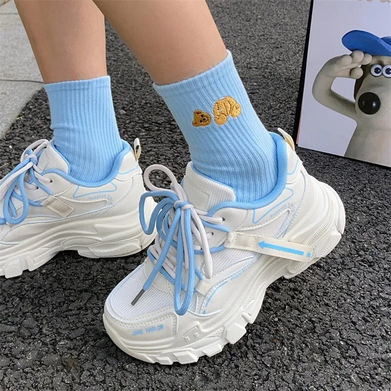 Sneakers Women's Spring Autumn 2022 Woman Classic Letter Patch Lace Up Front Detail Sneaker Breathable Leisure Mesh Tennis Shoes
Sneakers Women's Spring Autumn 2022 Woman Classic Letter Patch Lace Up Front Detail Sneaker Breathable Leisure Mesh Tennis Shoes