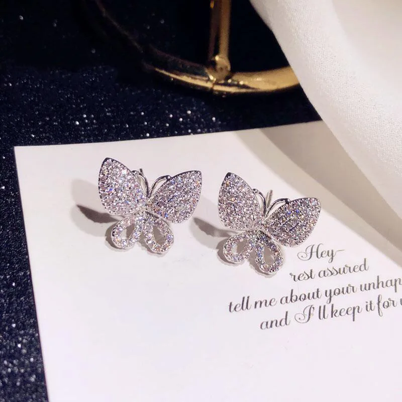 New Novel Design Crystal Butterfly Stud Earrings for Women Full CZ Romantic Girls Ear Accessories Fashion Versatile Jewelry
New Novel Design Crystal Butterfly Stud Earrings for Women Full CZ Romantic Girls Ear Accessories Fashion Versatile Jewelry