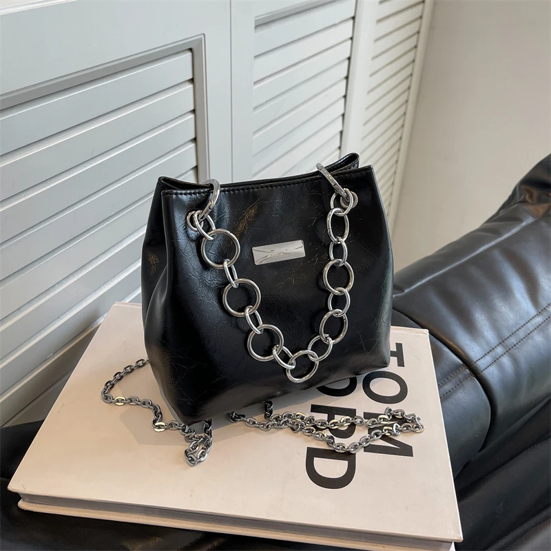 Square Handbag and Purse Solid Color Chain Women's Bag Lightweight Shoulder Bag Crossbody Bag Fashion Versatile Bags for Women
Square Handbag and Purse Solid Color Chain Women's Bag Lightweight Shoulder Bag Crossbody Bag Fashion Versatile Bags for Women