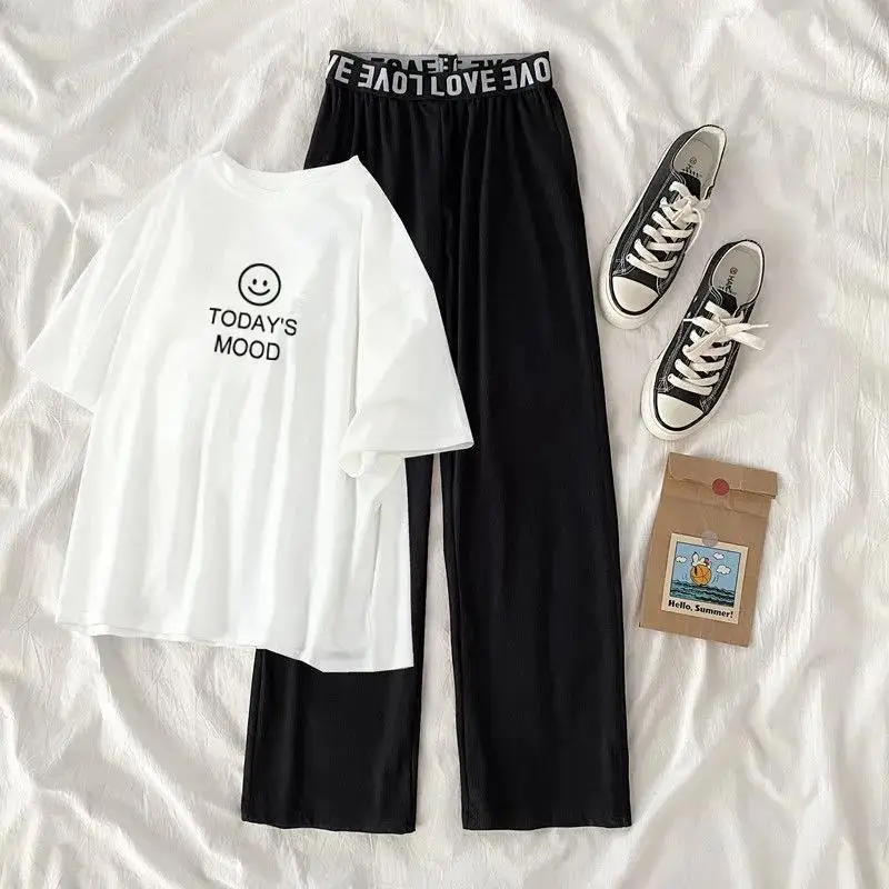 2022 new summer Teens Clothes Set New Sport Letters Print Crop Top t shirt + wide leg striped Pant Suit Korea Child tracksuit
2022 new summer Teens Clothes Set New Sport Letters Print Crop Top t shirt + wide leg striped Pant Suit Korea Child tracksuit