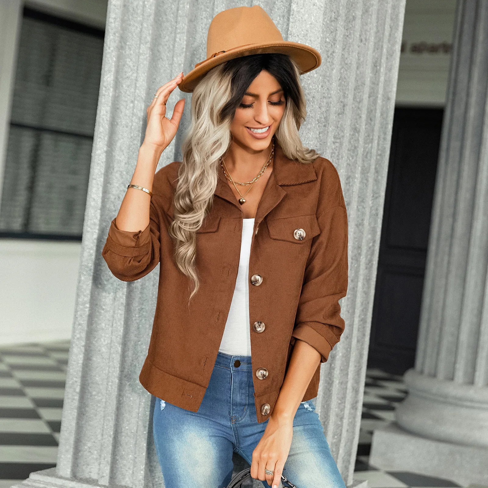 Casual Corduroy Button Down Shirts Women Solid Long Sleeve Autumn Winter Coat Jacket Fashion Blouses Tops Vintage Streetwear
Casual Corduroy Button Down Shirts Women Solid Long Sleeve Autumn Winter Coat Jacket Fashion Blouses Tops Vintage Streetwear