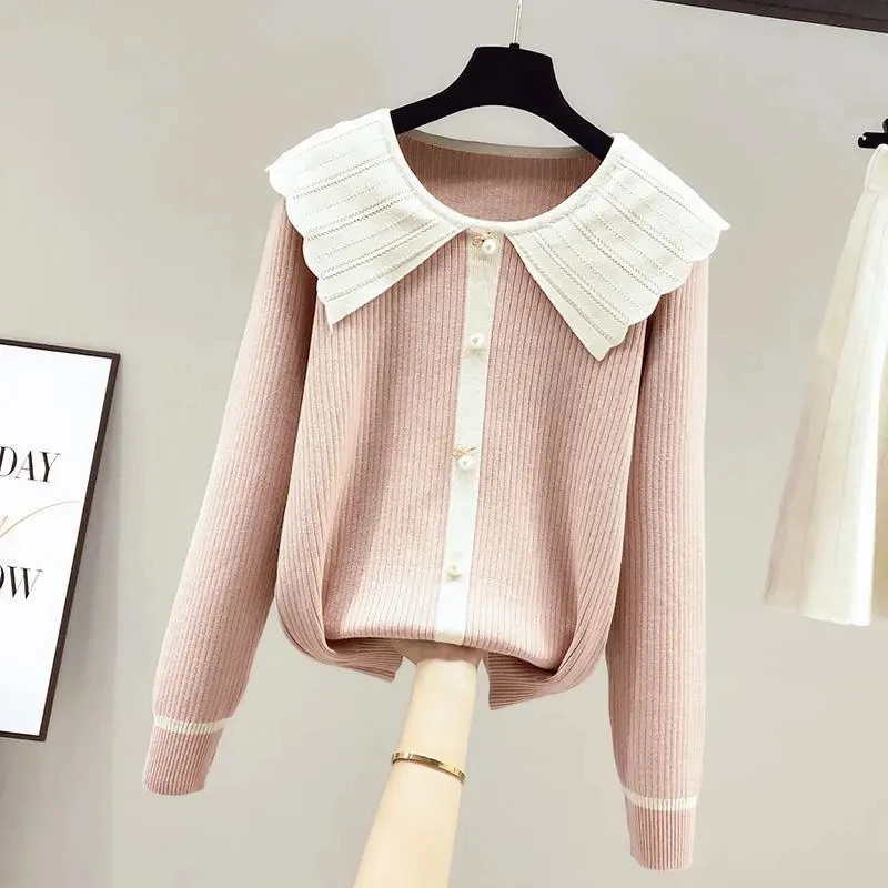 2022 New Korean Style Women Pullover Pull Femme Autumn Winter Contrast Color O Neck Sweater Vintage Loose Button Knitted Sweater
2022 New Korean Style Women Pullover Pull Femme Autumn Winter Contrast Color O Neck Sweater Vintage Loose Button Knitted Sweater