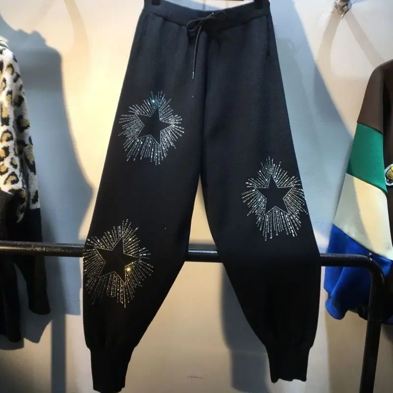 Women Harem Pants 2022 New Autumn Diamond Five-pointed Star All-match High Elastic Waist Loose Female Knitted Long Trousers
Women Harem Pants 2022 New Autumn Diamond Five-pointed Star All-match High Elastic Waist Loose Female Knitted Long Trousers