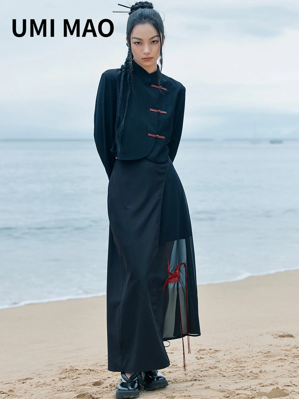 UMI MAO Chinese Style Crane Embroidery Half-length Skirts Women's Spring Small Design Sense Irregular Black Skirt Streetwear
UMI MAO Chinese Style Crane Embroidery Half-length Skirts Women's Spring Small Design Sense Irregular Black Skirt Streetwear