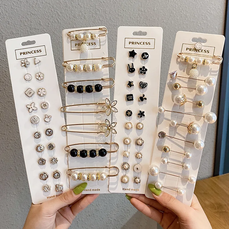 5/10Pc/Pack Cute Enamel Brooches Pins Pearl Neckline Small Collar Lapel Pin Buckle Hijab Fixed Clothes Brooch Scarf Jewelry Sets
5/10Pc/Pack Cute Enamel Brooches Pins Pearl Neckline Small Collar Lapel Pin Buckle Hijab Fixed Clothes Brooch Scarf Jewelry Sets
