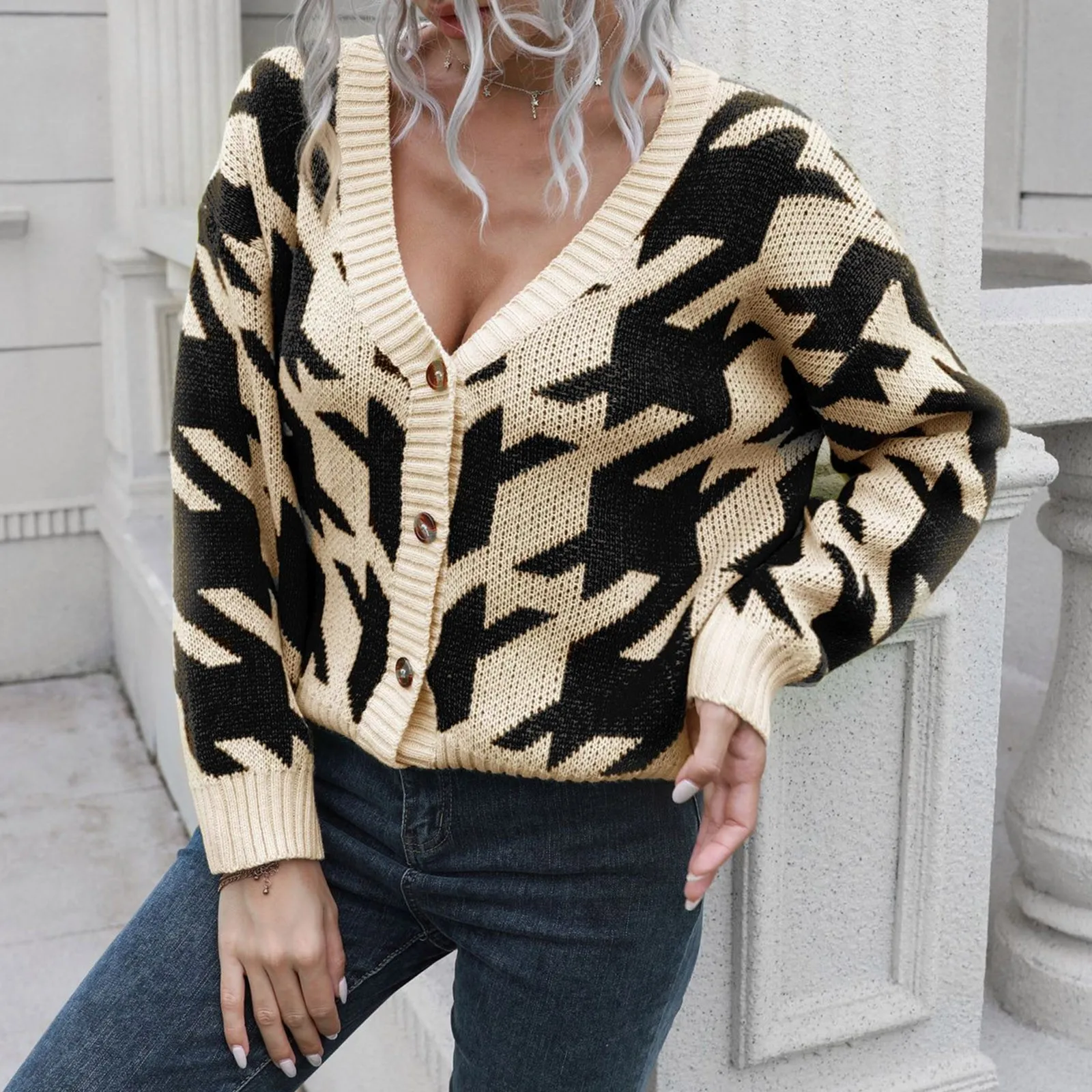 Fashion Houndstooth Tops 2023 Women Sweater Button Long Sleeved Cardigan Knitted Coat Autumn Winter Korean Style Knitwear
Fashion Houndstooth Tops 2023 Women Sweater Button Long Sleeved Cardigan Knitted Coat Autumn Winter Korean Style Knitwear