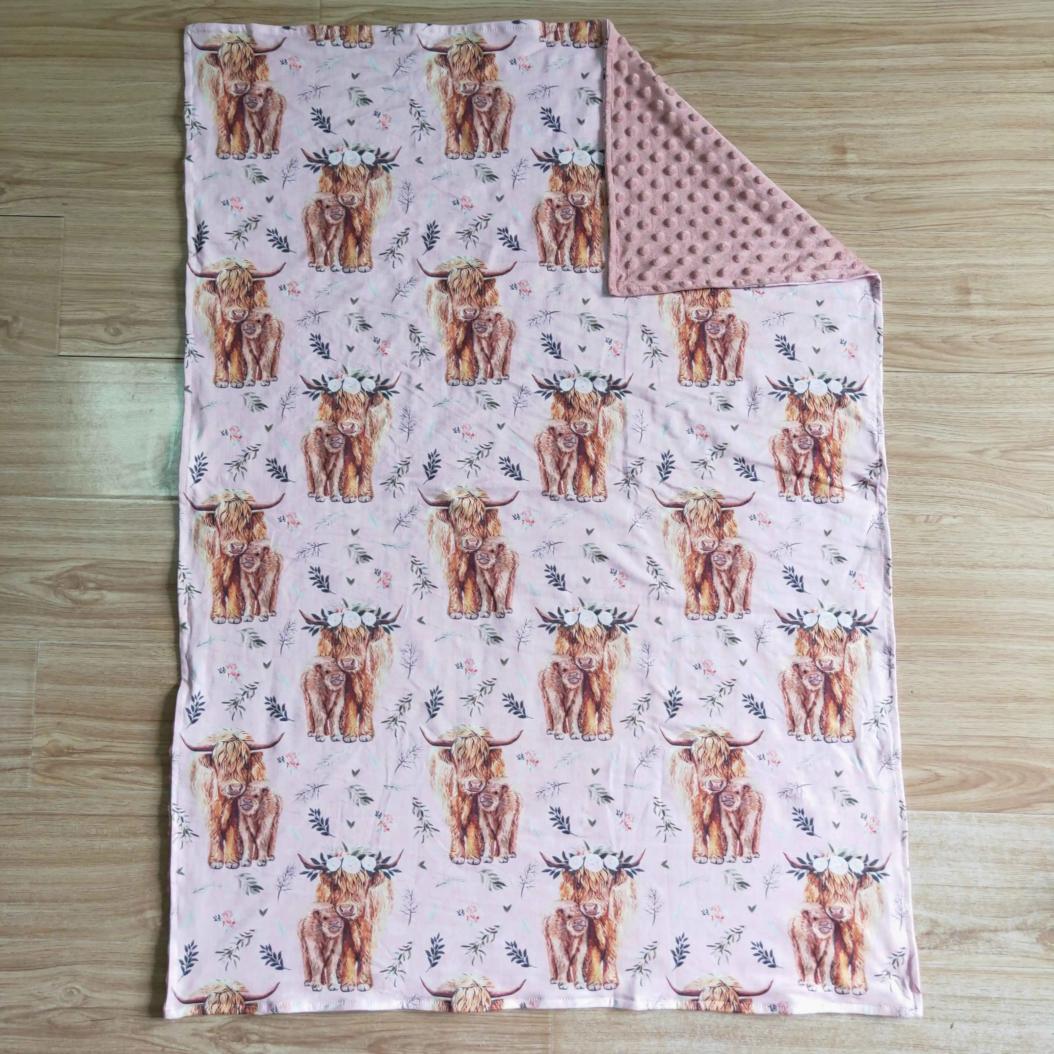 

High Quality Wholesale RTS Highland Cow Print Baby Sleep Fleece Wraps Infants Pink Swaddle Blankets