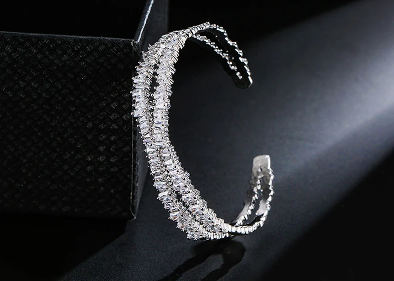 Fashion New Luxury Cubic Zircon Baguette Women Cuff Bangle & Bracelets For Bridal Pulseras Mujer Jewelry B-139
Fashion New Luxury Cubic Zircon Baguette Women Cuff Bangle & Bracelets For Bridal Pulseras Mujer Jewelry B-139