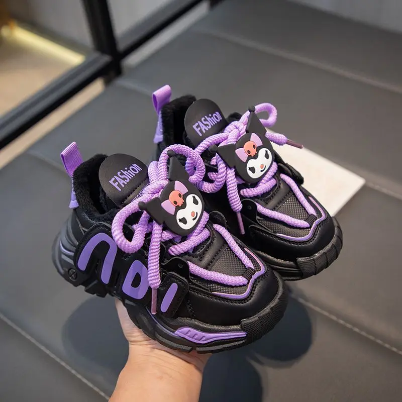 New Kawaii Sanrio Running Shoes Kuromi Accessories Cute Cartoon Anime Waterproof Leather Sneakers Padded Warm Toys for Girl Gift
New Kawaii Sanrio Running Shoes Kuromi Accessories Cute Cartoon Anime Waterproof Leather Sneakers Padded Warm Toys for Girl Gift