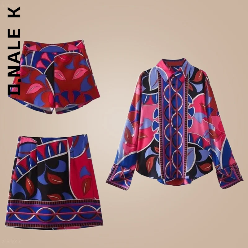 D.Nale K New Women Set Elegant Women's Pants Chic Short Pants Sportswear Retro 2 Piece Set Loose Vintage Women's Tracksuit Set
D.Nale K New Women Set Elegant Women's Pants Chic Short Pants Sportswear Retro 2 Piece Set Loose Vintage Women's Tracksuit Set