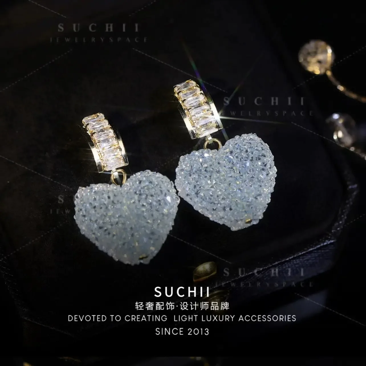 2022 Crystal Candy Hearts Cute Candy Colored Heart Shaped Earrings For Women Korean Fashion Jewelry Design Personalized Earrings
2022 Crystal Candy Hearts Cute Candy Colored Heart Shaped Earrings For Women Korean Fashion Jewelry Design Personalized Earrings