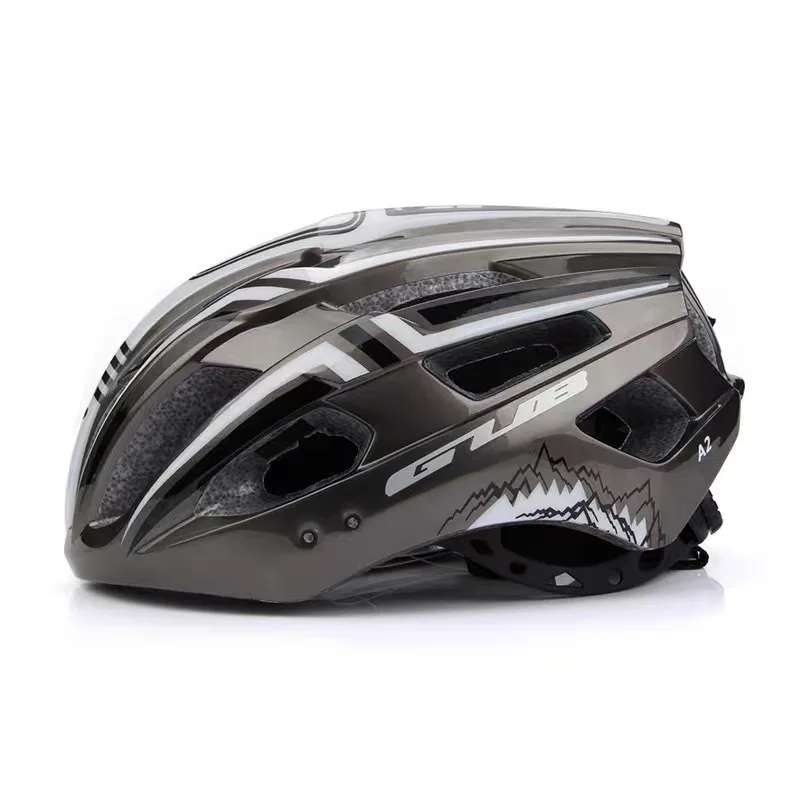 Cycling helmet with USB charging taillight night riding mountain bike helmet road bike sports helmet A2
Cycling helmet with USB charging taillight night riding mountain bike helmet road bike sports helmet A2