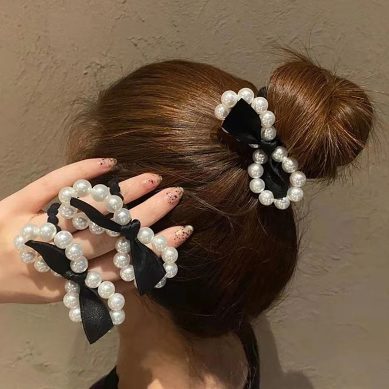 Woman Big Pearl Hair Ties Fashion Korean Style Hairband Scrunchies Girls Ponytail Holders Rubber Band Hair Accessories Fashion
Woman Big Pearl Hair Ties Fashion Korean Style Hairband Scrunchies Girls Ponytail Holders Rubber Band Hair Accessories Fashion
