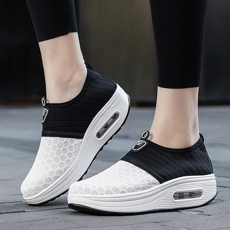 New Fashion Casual Shoes Women Lightweight Breathable Sneakers Trend Platform Female Shoes Comfort Slip-on Zapatos De Mujer
New Fashion Casual Shoes Women Lightweight Breathable Sneakers Trend Platform Female Shoes Comfort Slip-on Zapatos De Mujer