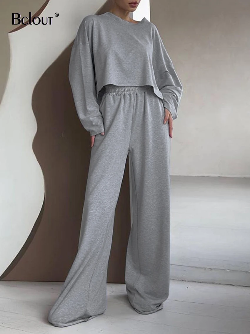 Bclout Fashion Gray Pants Sets Women Two Pieces 2023 Autumn Solid Batwing Sleeve Loose Tops Casual Knitted Wide Leg Pants Suits
Bclout Fashion Gray Pants Sets Women Two Pieces 2023 Autumn Solid Batwing Sleeve Loose Tops Casual Knitted Wide Leg Pants Suits