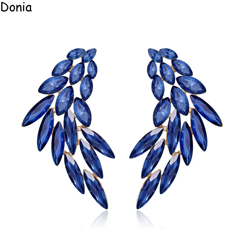 Donia Jewelry European and American classic crystal earrings wing micro-encrusted rhinestones new luxury bridal gift
Donia Jewelry European and American classic crystal earrings wing micro-encrusted rhinestones new luxury bridal gift