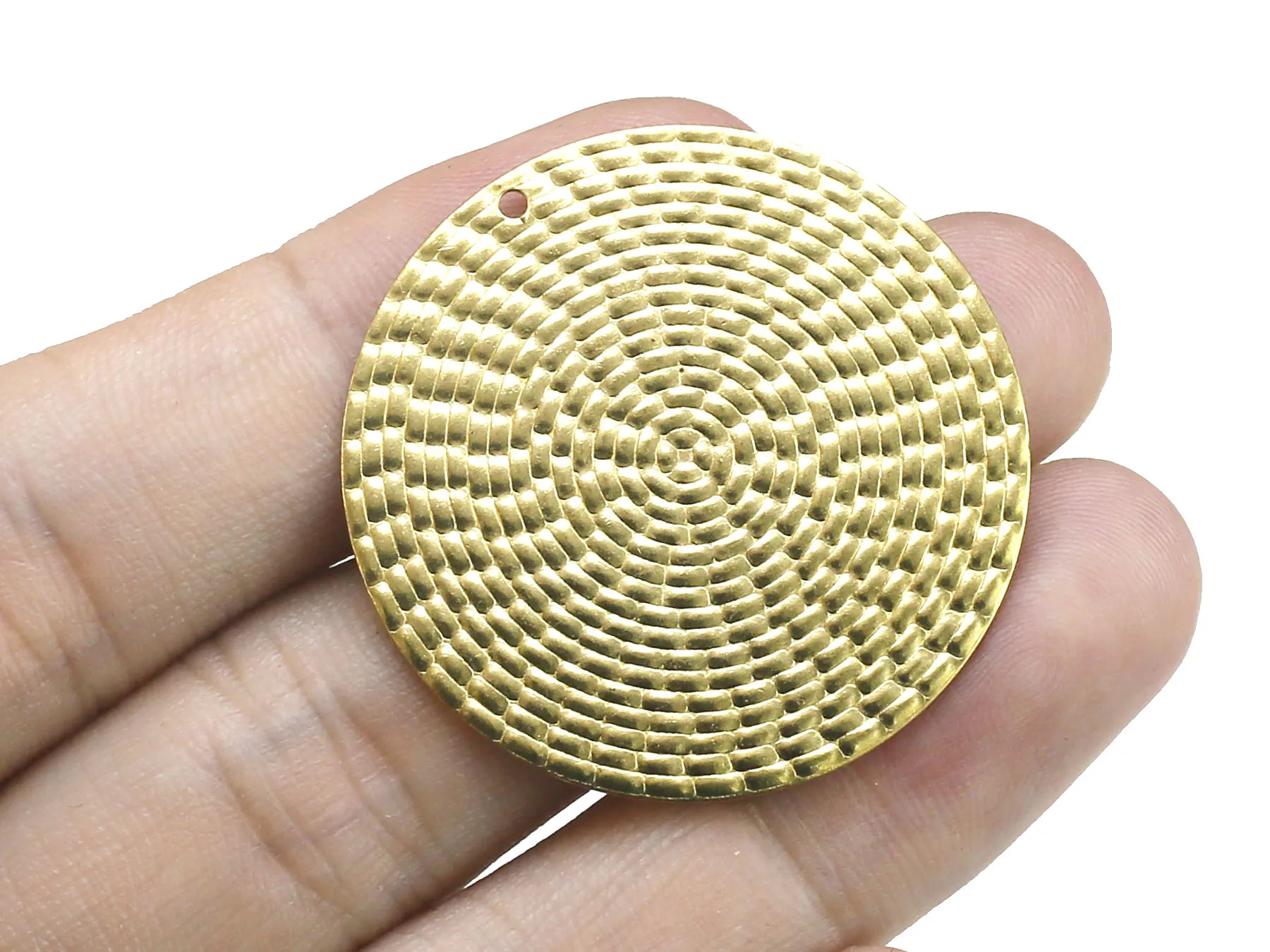 6 шт. круглые подвески для сережек, латунная фурнитура, 30x0,5 мм, подвеска для ожерелья, материалы для изготовления ювелирных изделий R464
6 шт. круглые подвески для сережек, латунная фурнитура, 30x0,5 мм, подвеска для ожерелья, материалы для изготовления ювелирных изделий R464