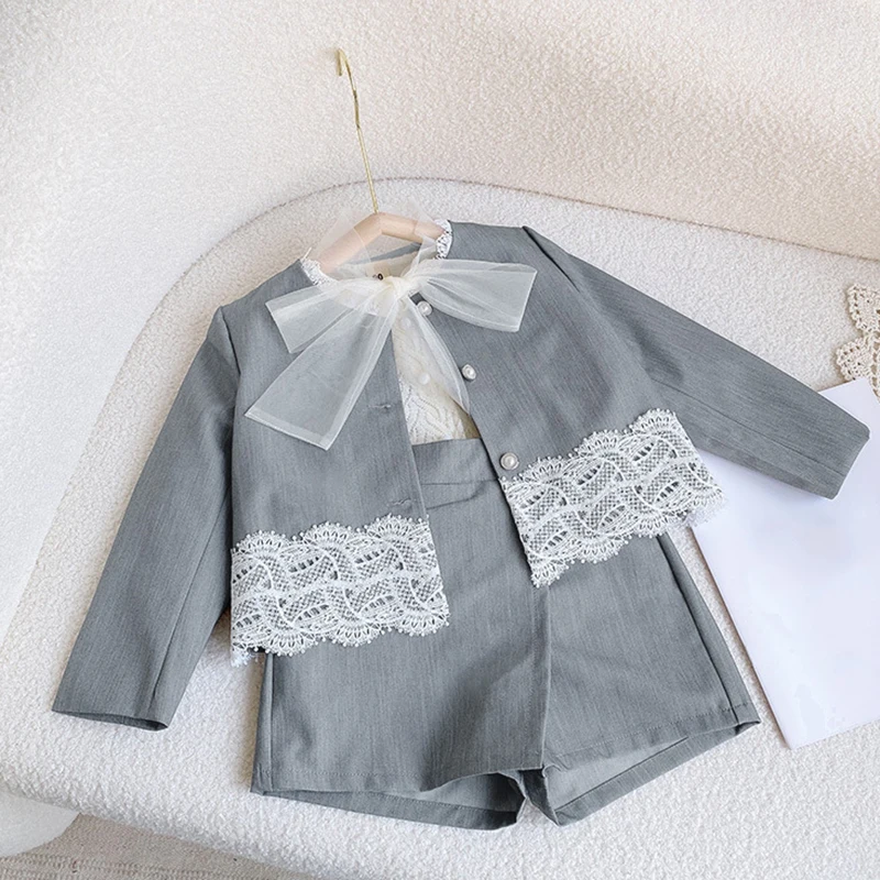 2023 New Spring Summer Suit Jacket+Shorts 2Pcs Formal Clothes Lace Decorated Lady Style Girl Set Children Clothes
2023 New Spring Summer Suit Jacket+Shorts 2Pcs Formal Clothes Lace Decorated Lady Style Girl Set Children Clothes