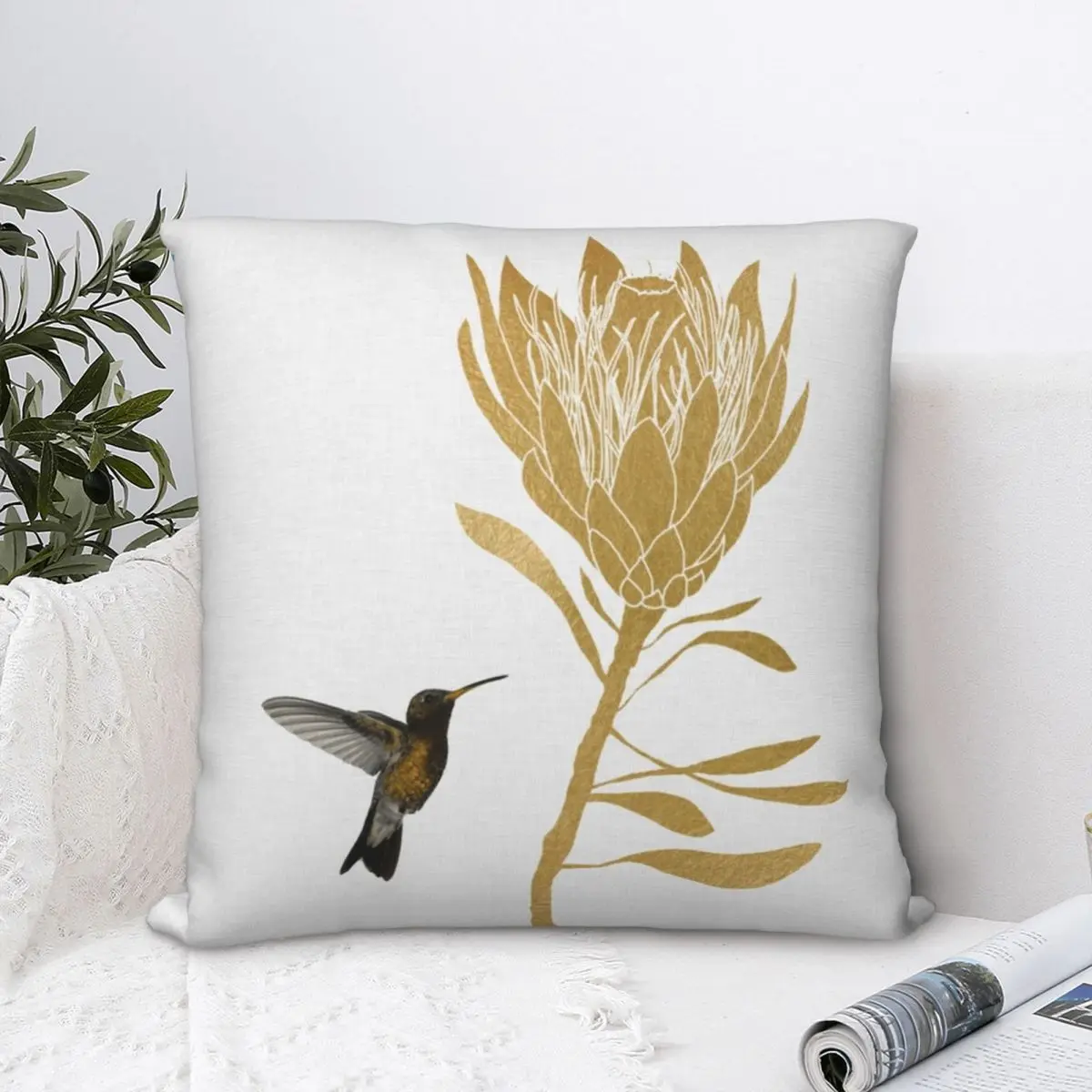 Hummingbird Flower Square Pillowcase Cushion Cover Creative Zipper Home Decorative Polyester for Home Nordic 45*45cm
Hummingbird Flower Square Pillowcase Cushion Cover Creative Zipper Home Decorative Polyester for Home Nordic 45*45cm