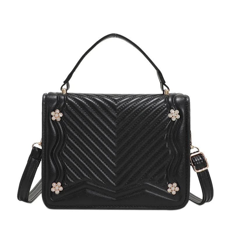 2022 New Fashion Solid Color Square Bag Simple Diamond Shoulder Bag Candy Color Embroidery Thread Chain Bag Women
2022 New Fashion Solid Color Square Bag Simple Diamond Shoulder Bag Candy Color Embroidery Thread Chain Bag Women