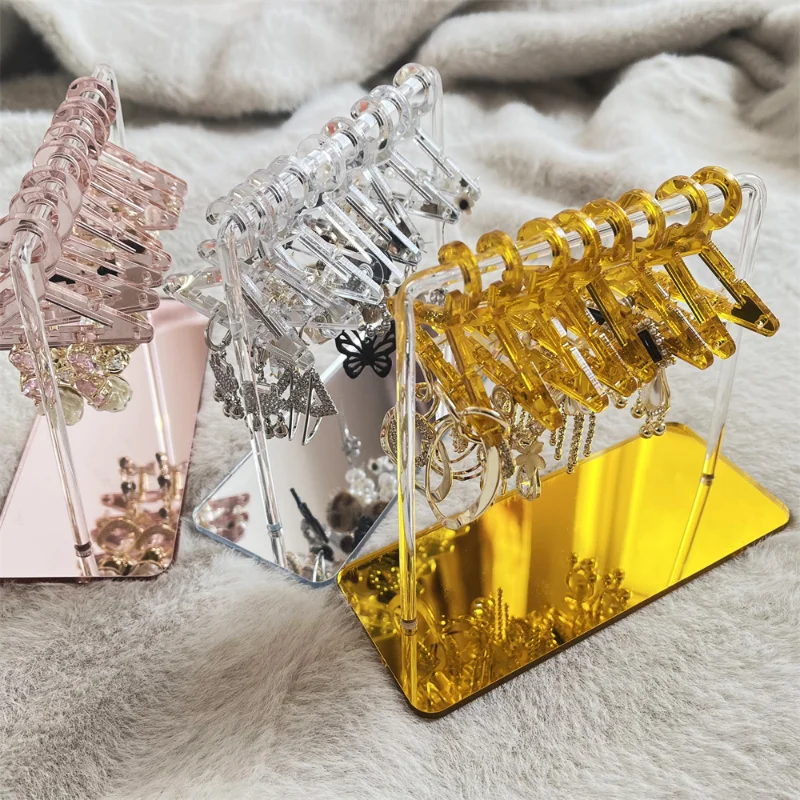Gold Silver Rosegold Polymer Clay Soft Pottery Earrings Stand Organizer Hanger Shape Tabletop Jewelry Display Holder for Earring
Gold Silver Rosegold Polymer Clay Soft Pottery Earrings Stand Organizer Hanger Shape Tabletop Jewelry Display Holder for Earring