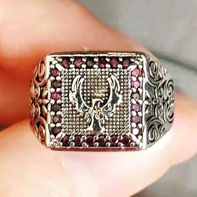 New Retro Silver Plated Eagle Rings For Men Shine Red CZ Stone Inlay Punk Fashion Jewelry Party Gift Vintage Viking Animal Ring
New Retro Silver Plated Eagle Rings For Men Shine Red CZ Stone Inlay Punk Fashion Jewelry Party Gift Vintage Viking Animal Ring