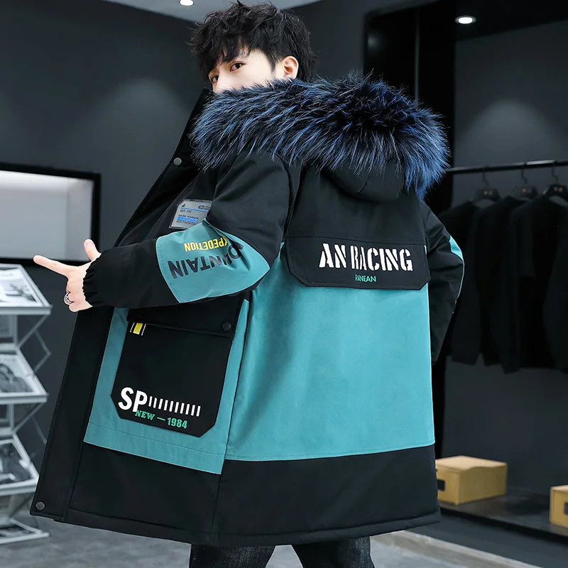 2023 Winter Add Fleece Men Parkas Patchwork Hooded Waterproof Overcoat Male Fashion Big Pockets Big Fur Collar Streetwear
2023 Winter Add Fleece Men Parkas Patchwork Hooded Waterproof Overcoat Male Fashion Big Pockets Big Fur Collar Streetwear