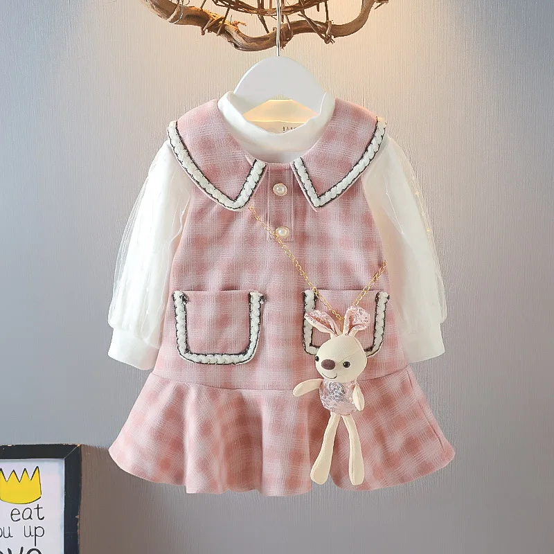 Girls' Two-piece Small Fragrance Suit Skirt Spring and Foreign Style Baby Girl Vest Skirt Casual Fashion with Bear Decoration
Girls' Two-piece Small Fragrance Suit Skirt Spring and Foreign Style Baby Girl Vest Skirt Casual Fashion with Bear Decoration