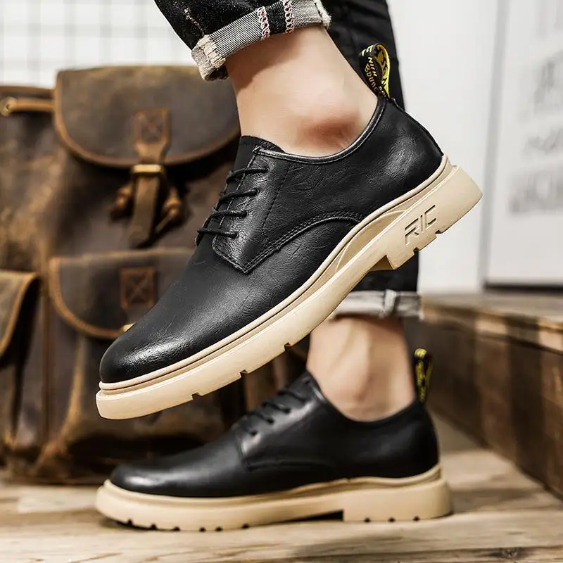 Leather Shoes Men's Genuine Leather Business Formal Wear Men's Casual British Style Spring Bridegroom Brogue Soft Bottom Wedding
Leather Shoes Men's Genuine Leather Business Formal Wear Men's Casual British Style Spring Bridegroom Brogue Soft Bottom Wedding