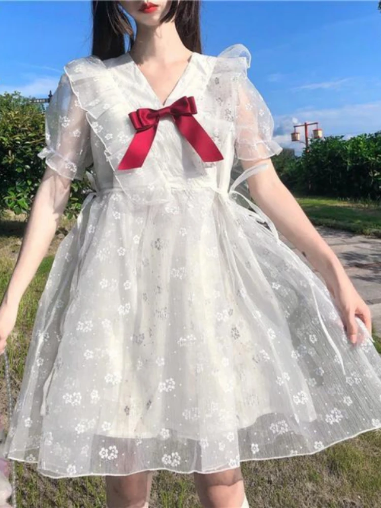 Summer Sweet Lolita White Short Sleeve Dress Women Cute Bow V-neck Gauze Floral Party Mini Dresses One Piece Lady Fairy Clothing
Summer Sweet Lolita White Short Sleeve Dress Women Cute Bow V-neck Gauze Floral Party Mini Dresses One Piece Lady Fairy Clothing