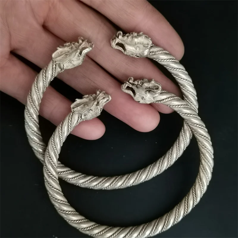 Maichuang/тибетский серебряный инкрустированный браслет с краном, модные браслеты, Индивидуальные ювелирные изделия, изысканное качество изго...
Maichuang/тибетский серебряный инкрустированный браслет с краном, модные браслеты, Индивидуальные ювелирные изделия, изысканное качество изго...