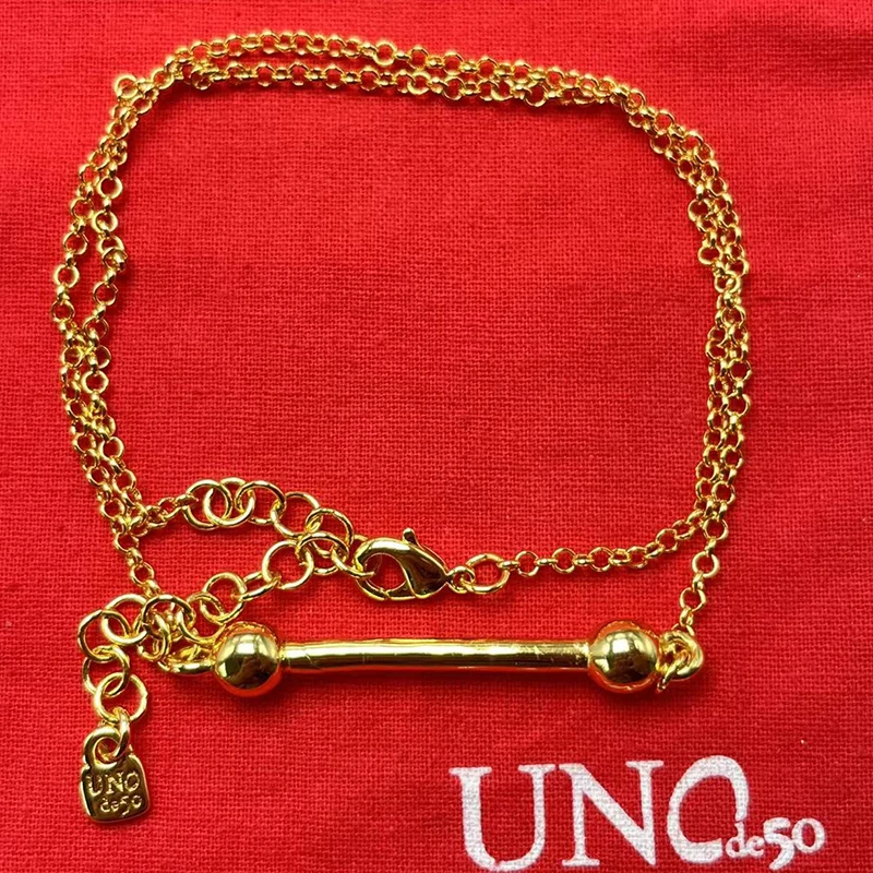 2023 UNOde50 New Spanish Bestselling Creative Fashion Simple Exquisite DIY Necklace Women's Romantic Jewelry Gift Bag
2023 UNOde50 New Spanish Bestselling Creative Fashion Simple Exquisite DIY Necklace Women's Romantic Jewelry Gift Bag
