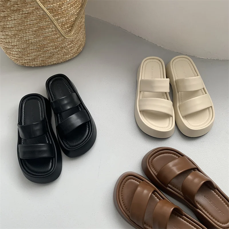 Casual outer wear one-word slippers summer sponge cake thick bottom small tall comfortable slippers sandalias mujer 
Casual outer wear one-word slippers summer sponge cake thick bottom small tall comfortable slippers sandalias mujer