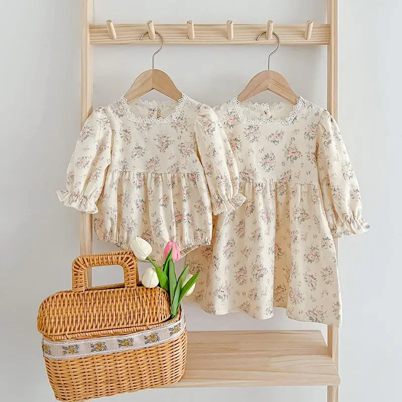 2023 Twin Sister Matching Outfit for Baby Girls Kids Vintage Floral Lace Dress + Rompers Children Spring Autumn Vacation Clothes
2023 Twin Sister Matching Outfit for Baby Girls Kids Vintage Floral Lace Dress + Rompers Children Spring Autumn Vacation Clothes