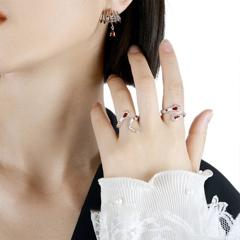 Vintage Fashion Red Crystal Ring Unisex Lion Open Ring Banquet Jewelry Accessories Gift
Vintage Fashion Red Crystal Ring Unisex Lion Open Ring Banquet Jewelry Accessories Gift