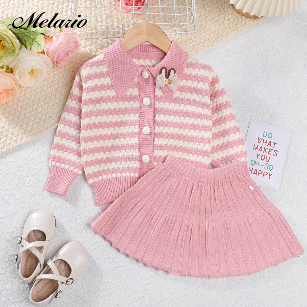 Melario/комплекты со свитером для девочек 2023 г. Осенне-зимний вязаный комплект для девочек, поло вязаный Топ с бантом и геометрическим узором + плиссированная юбка комплект из двух предметов
Melario/комплекты со свитером для девочек 2023 г. Осенне-зимний вязаный комплект для девочек, поло вязаный Топ с бантом и геометрическим узором + плиссированная юбка комплект из двух предметов