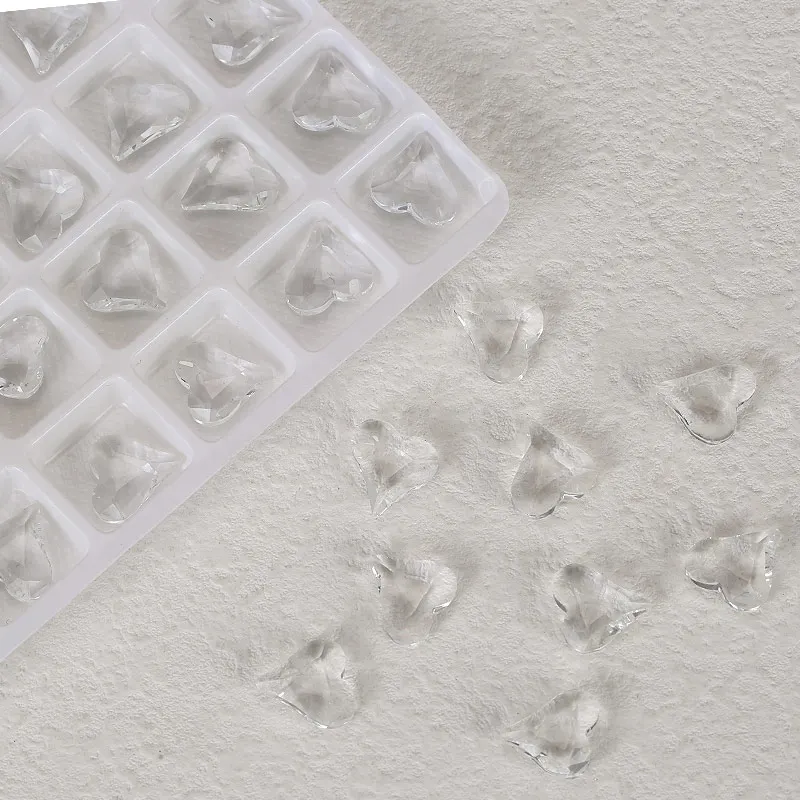 Nibiru DU Heart Shaped Nail Art Rhinestones Transparent Leaf Texture Crystal Glass Stone for 3D Nail Decoration
Nibiru DU Heart Shaped Nail Art Rhinestones Transparent Leaf Texture Crystal Glass Stone for 3D Nail Decoration