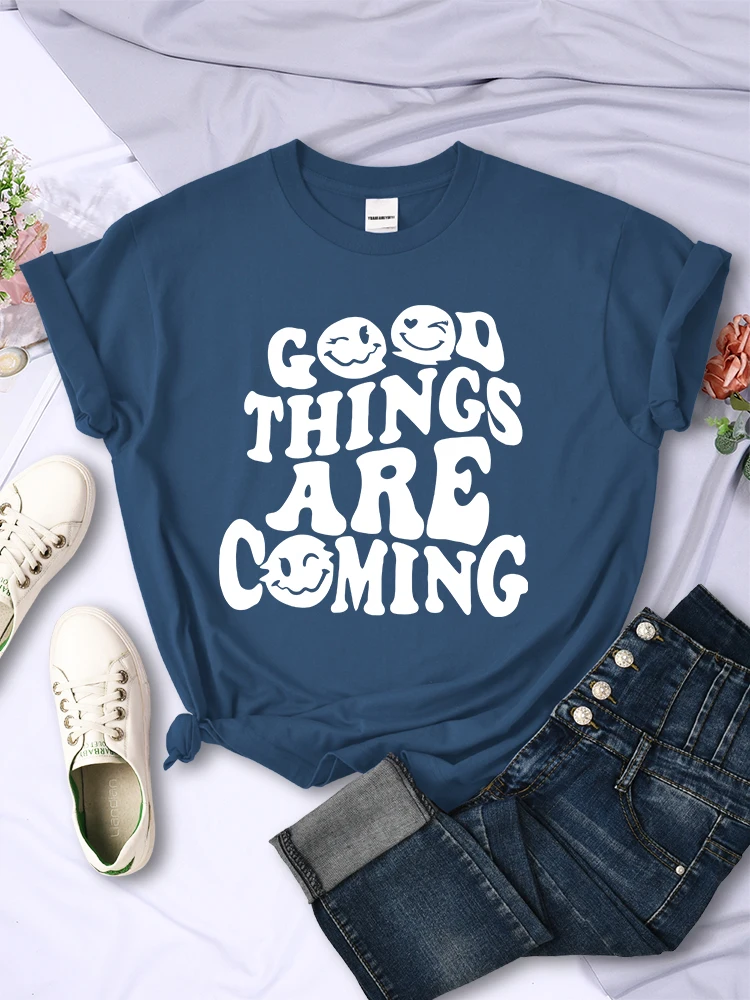 Женская футболка с принтом счастливого лица Good Things, летние дышащие топы в Корейском стиле, повседневная женская футболка с коротким рукавом
Женская футболка с принтом счастливого лица Good Things, летние дышащие топы в Корейском стиле, повседневная женская футболка с коротким рукавом