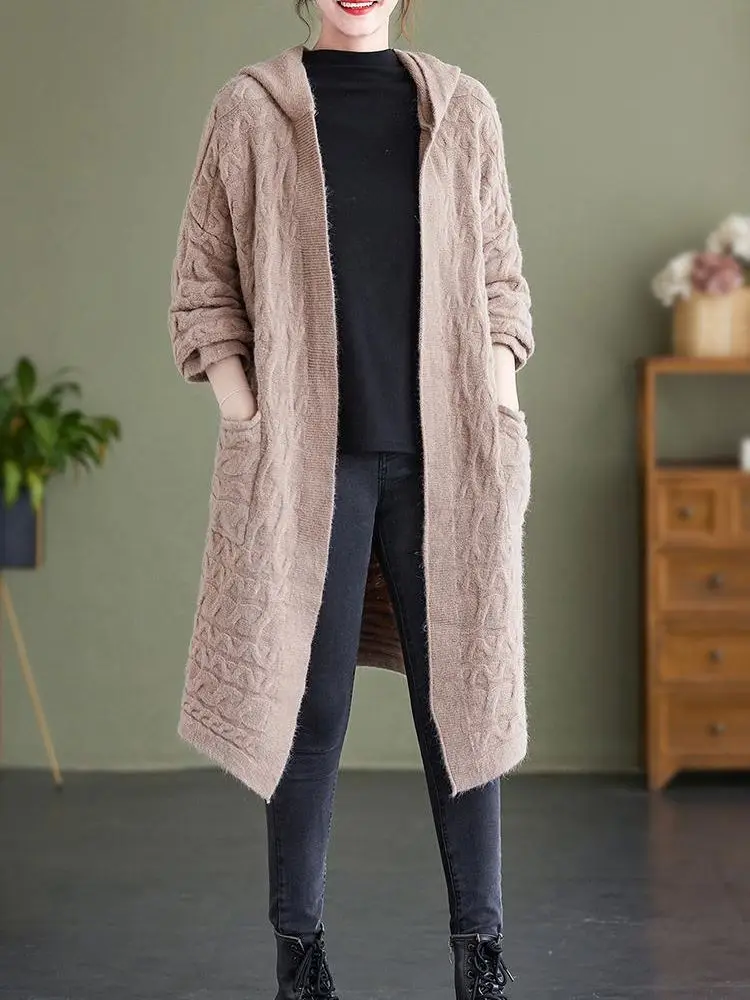 Solid Color Knitted Cardigan Women's Autumn And Winter 2022 New Loose Mid-length Sweater Hooded Vintage Pockets A-straight Coat
Solid Color Knitted Cardigan Women's Autumn And Winter 2022 New Loose Mid-length Sweater Hooded Vintage Pockets A-straight Coat