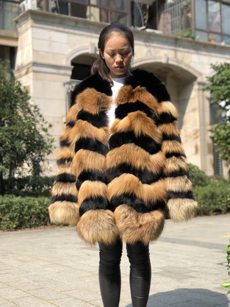 Fashion Real Fox Fur Coats Women Long Winter Natural Fur Long Jackets Female Warm Winter Fur Coat 
Fashion Real Fox Fur Coats Women Long Winter Natural Fur Long Jackets Female Warm Winter Fur Coat