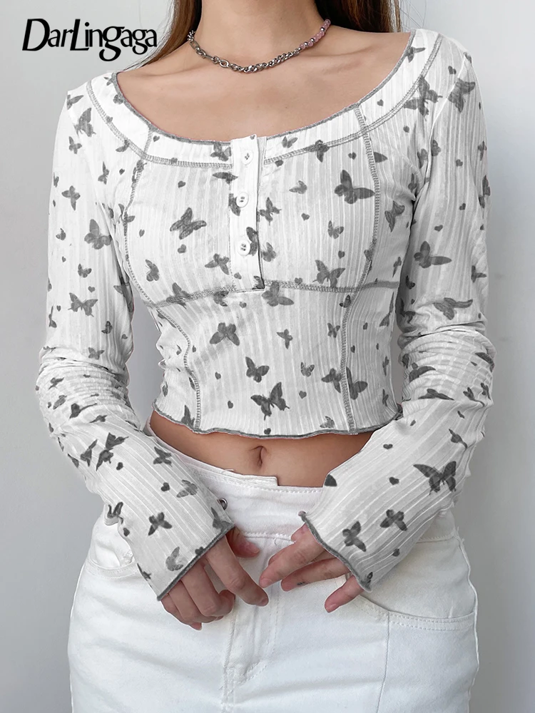 Darlingaga Buttons Stitch Bodycon Autumn Women's Tee Shirts Harajuku Butterfly Printing Crop Tops Cute Korean Slim T shirts Y2K
Darlingaga Buttons Stitch Bodycon Autumn Women's Tee Shirts Harajuku Butterfly Printing Crop Tops Cute Korean Slim T shirts Y2K