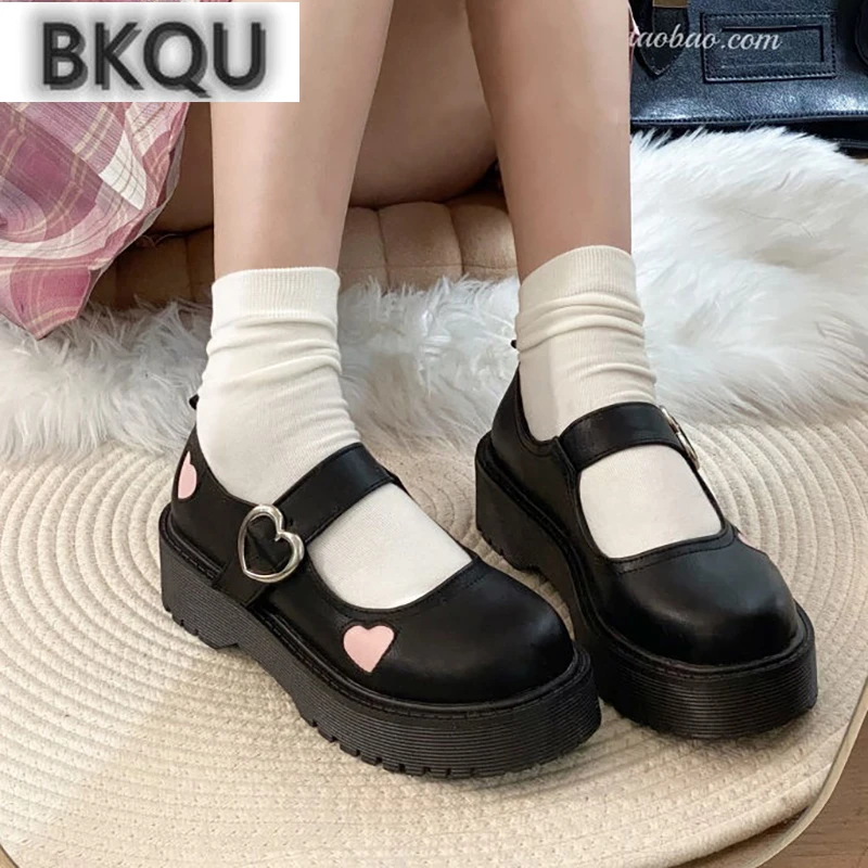 2022 new pink heart-shaped patchwork Lolita shoes British style Mary Jane shoes PU buckle thick-soled small leather shoes women
2022 new pink heart-shaped patchwork Lolita shoes British style Mary Jane shoes PU buckle thick-soled small leather shoes women