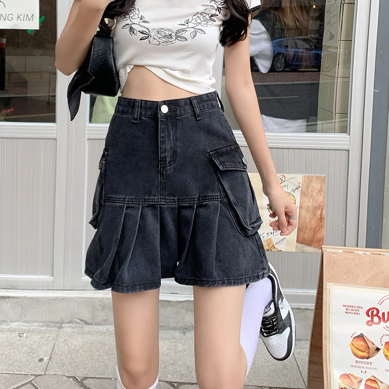 Korean Fashion Denim Mini Skirts Women Black High Waist Patchwork Pleated Skirt Woman Elegant Chic Pockets Short Skirt
Korean Fashion Denim Mini Skirts Women Black High Waist Patchwork Pleated Skirt Woman Elegant Chic Pockets Short Skirt