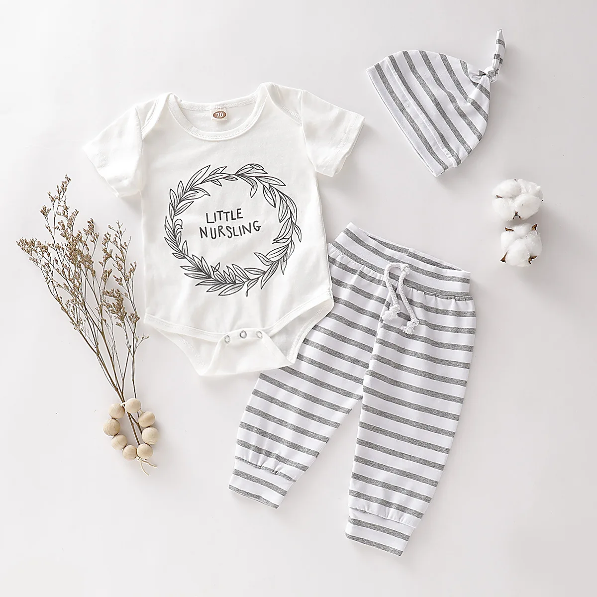 0-24M Newborn Baby Girl Boy Clothes Suit Long Pants Jumpsuit Letter Print Short Sleeve Top Pants Hat Romper Three Piece Set
0-24M Newborn Baby Girl Boy Clothes Suit Long Pants Jumpsuit Letter Print Short Sleeve Top Pants Hat Romper Three Piece Set