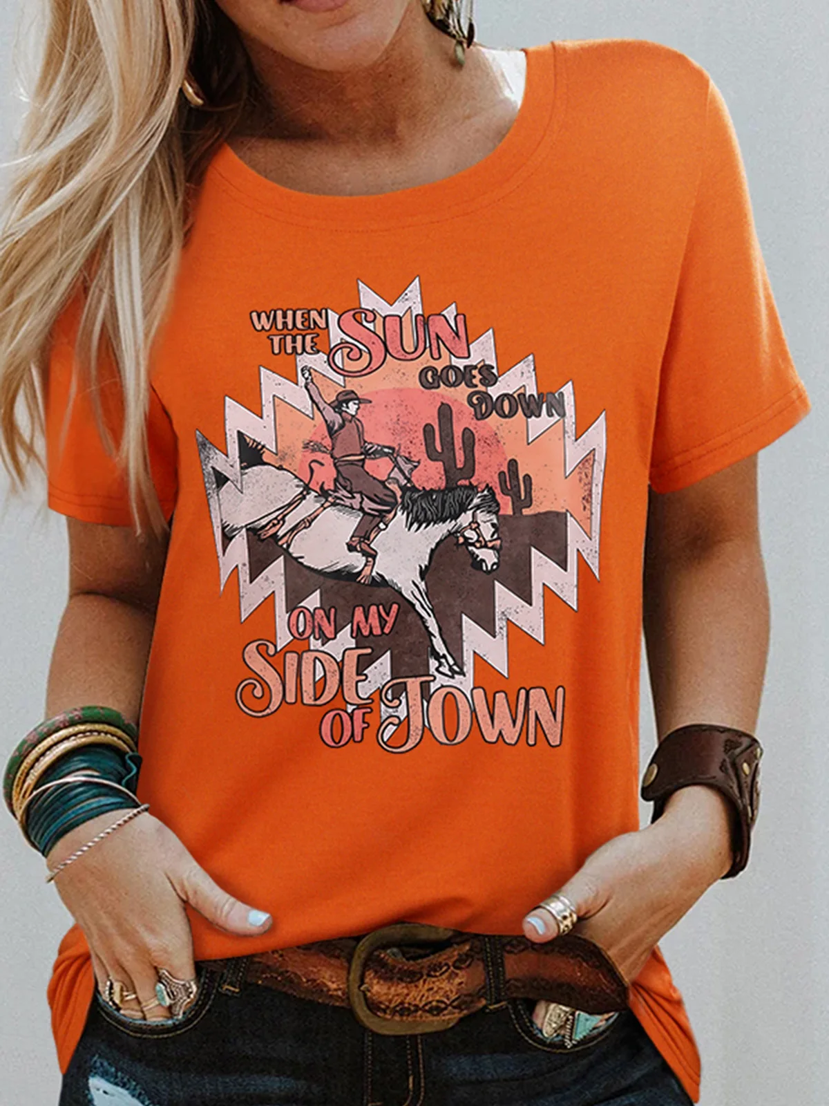 When The Sun Goes Down On My Side Of Town T-Shirt Fashion Summer Trend Casual Print Short Sleeve Round Neck Loose Street Tee
When The Sun Goes Down On My Side Of Town T-Shirt Fashion Summer Trend Casual Print Short Sleeve Round Neck Loose Street Tee