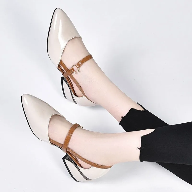 2023 Leather PU Soft Leather Sandals Women Summer Fashion Bag with Pointed Tip Lace Up Heels Thick and Low-Heel Hollow Work Shoe
2023 Leather PU Soft Leather Sandals Women Summer Fashion Bag with Pointed Tip Lace Up Heels Thick and Low-Heel Hollow Work Shoe