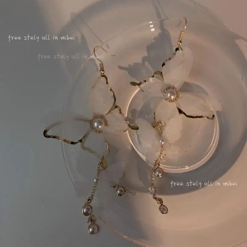New Fashion Earrings Women Trendy Korean Simple Smart Big Butterfly Sweet Elegant Stud Earrings Female Jewelry Hot Selling
New Fashion Earrings Women Trendy Korean Simple Smart Big Butterfly Sweet Elegant Stud Earrings Female Jewelry Hot Selling