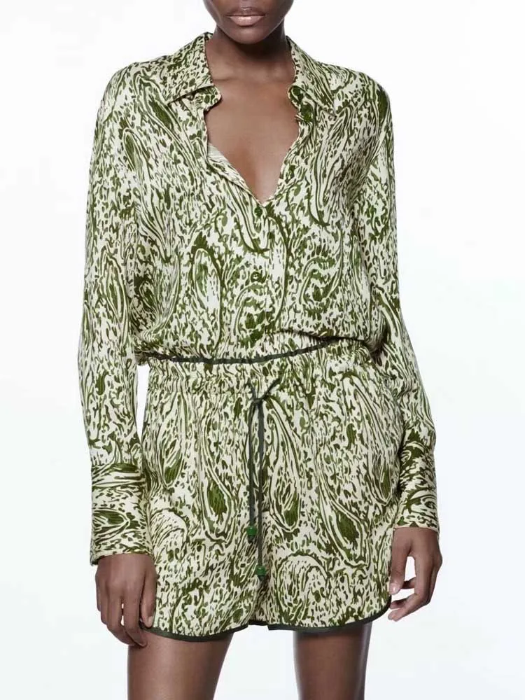 Kumsvag 2022 Summer Women 2 piece sets Suits Fashion Print Shirts Tops and Shorts Female Casual Street Satin Suit Clothing
Kumsvag 2022 Summer Women 2 piece sets Suits Fashion Print Shirts Tops and Shorts Female Casual Street Satin Suit Clothing