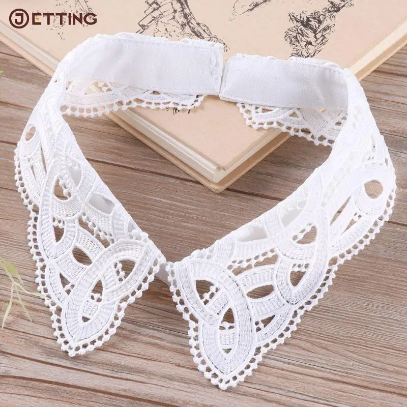 Women/Men Classic Fake Collar Party Blouse Lace Hollow Detachable Fake Collar Black/white Clothes Accessory
Women/Men Classic Fake Collar Party Blouse Lace Hollow Detachable Fake Collar Black/white Clothes Accessory
