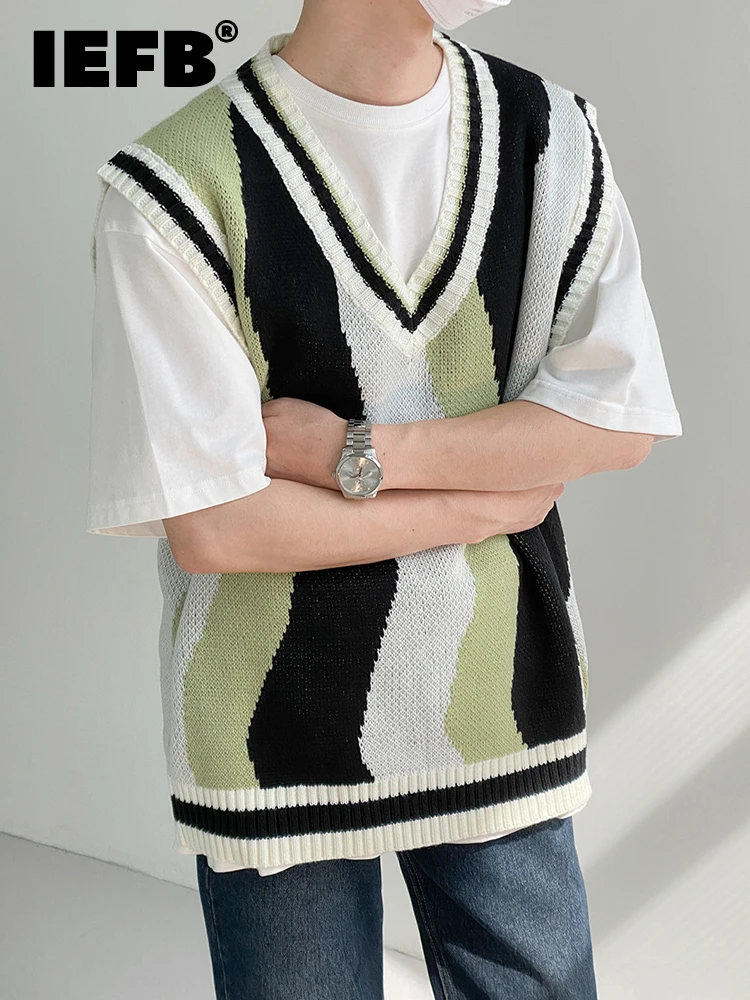 IEFB Color Contrast Sweater Men's Vest Fall Slim V-neck Knitted Casual Outwear Autumn Sleeveless Loose Male Waistcoat 9A5539
IEFB Color Contrast Sweater Men's Vest Fall Slim V-neck Knitted Casual Outwear Autumn Sleeveless Loose Male Waistcoat 9A5539
